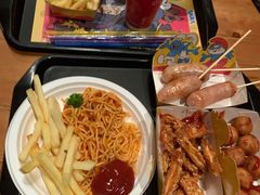 -蓝精灵乐园·世茂精灵之城主题乐园