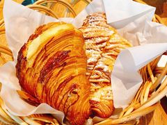 黄金流奶羊角-麦田工坊(月湖店)