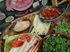-王婆乔鲜鱼自助火锅(蜀汉路店)