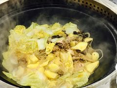 -粘豆包柴火铁锅炖