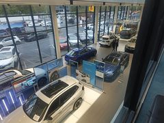 -上海宝信宝马4S店