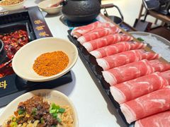 -老牌坊云南鱼豆花火锅(哈西万达店)