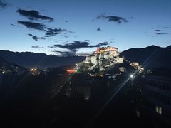 -平措康桑·和牛自助观景餐厅(布达拉宫店)