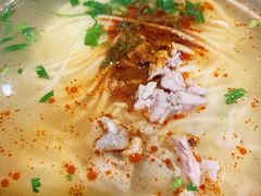 猪肘汤面-亮亮面馆(经六路店)