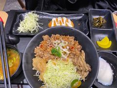 招牌炙烧肥牛丼-町门烤肉拌饭专门店(新天地店)