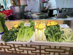 -乔家小院•非遗驴肉•本地小海鲜(滨河路店)