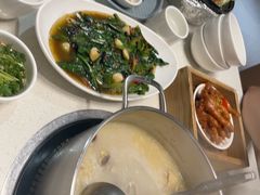 -煲王粤菜餐厅(中侨中心店)