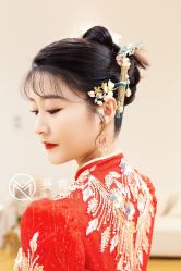 -曼青婚纱礼服馆