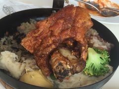 -LENBACH兰巴赫西餐啤酒坊(大连星海广场店)