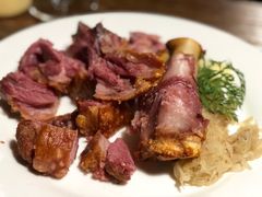 德国烤猪肘-404干式熟成牛排馆•聚会餐厅