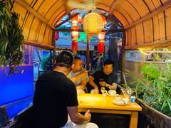 -旺角小渔村·海肠捞饭开创者(环山路店)