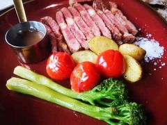 M8+和牛西冷牛排-BROWNSTONE布朗石西班牙餐厅(富城店)