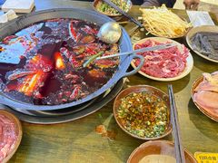 -黄潇洒老火锅(九眼桥宏济巷店)