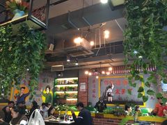 -钢管厂五区小郡肝串串香(滨江店)