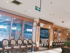 等位区-渝信川菜(西单店)