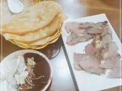 -李连贵熏肉大饼(中街盛京龙城店)