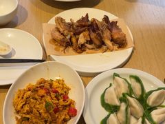 -关东小磨东北菜(上海长风大悦城店)