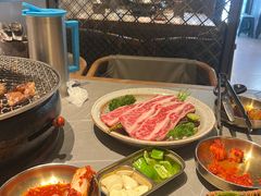 -草家酱蟹炭火烤肉店(珲春南路一店)