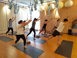 -拉伽瑜伽·普拉提