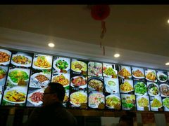 -老码头黑皮肘子锅包肉(赣水路店)
