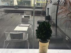 -UNI UNI(环亚凯瑟琳店)