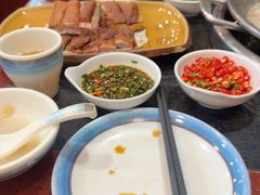 -老来福·非遗酸汤兔(凯旋路店)