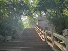 -灵岩山风景区