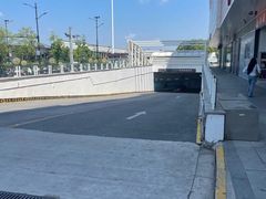 -万达广场(临港店)