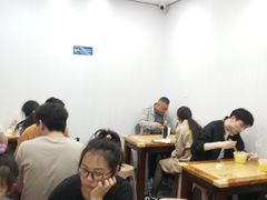 -覃肥叔桂林米粉(粮道街店)