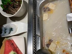 -海底捞火锅鲜切牛肉主题店(长寿路店)