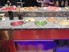 -爱你您·自家鱼塘·活水喷泉鱼火锅(八里店)