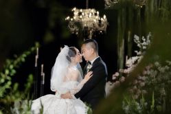 点击看大图 -Renee芮亦婚纱