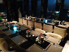 -唐拉雅秀酒店-西锦汇空中BBQ·思创餐厅