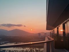 -瑰丽酒店·海吧·天际下午茶·现场DJ·天台酒吧