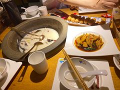 -咕嘟草帽鱼·牛奶一样的鲜鱼汤(天鹅湖万达广场店)