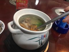 -何氏排骨(左家塘店)