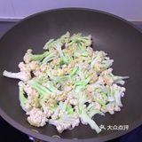 减肥瘦身，抗癌防癌的家常素炒菜花