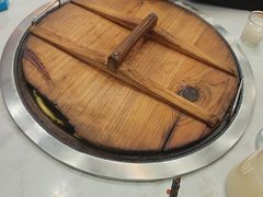 -鲁员外地锅鸡地锅鱼(古墩路店)