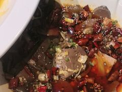 -东口码头·烧鸽子·鱼头泡饼·地方菜(金鹰悦城店)