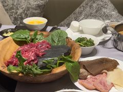 -红鼎豆捞·非遗鲍皇汤火锅(宝丰路店)