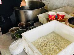-黃牛牛肉面馆