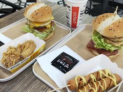 -牛纽塔·牛人堡(群众路店)