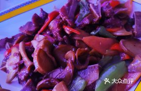 Braised Pork Ribs with King Oyster Mushrooms