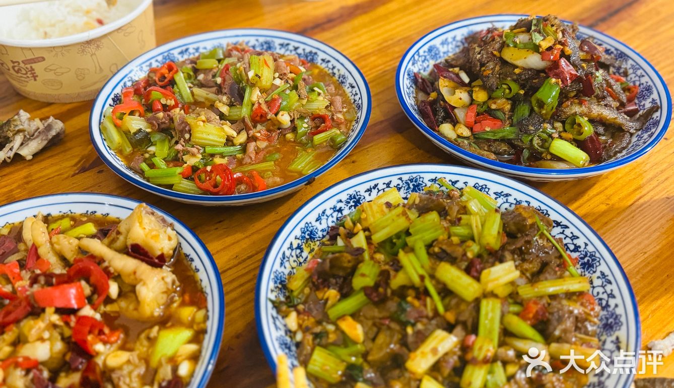 地道小碗辣炒面尝鲜