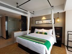 -深圳罗湖东门步行街亚朵X酒店