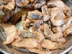 -肖肖酸萝卜鱼火锅(总店)