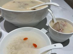 -尘香•传统川菜(创汇首座店)