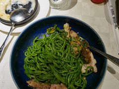 鸡肉松仁菠菜汁意面-西堤牛排(南京龙江店)