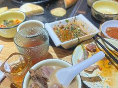 -有一锅·野生菌黑山羊腊排骨火锅(古城北门店)