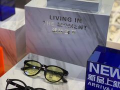 -LOHO眼镜(世纪汇广场店)